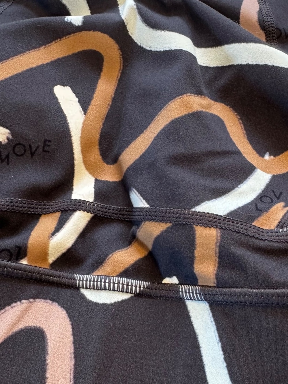 Sweaty Betty Love 2 Move Printed Racerback Sports Bra Small - Picture 2 of 5